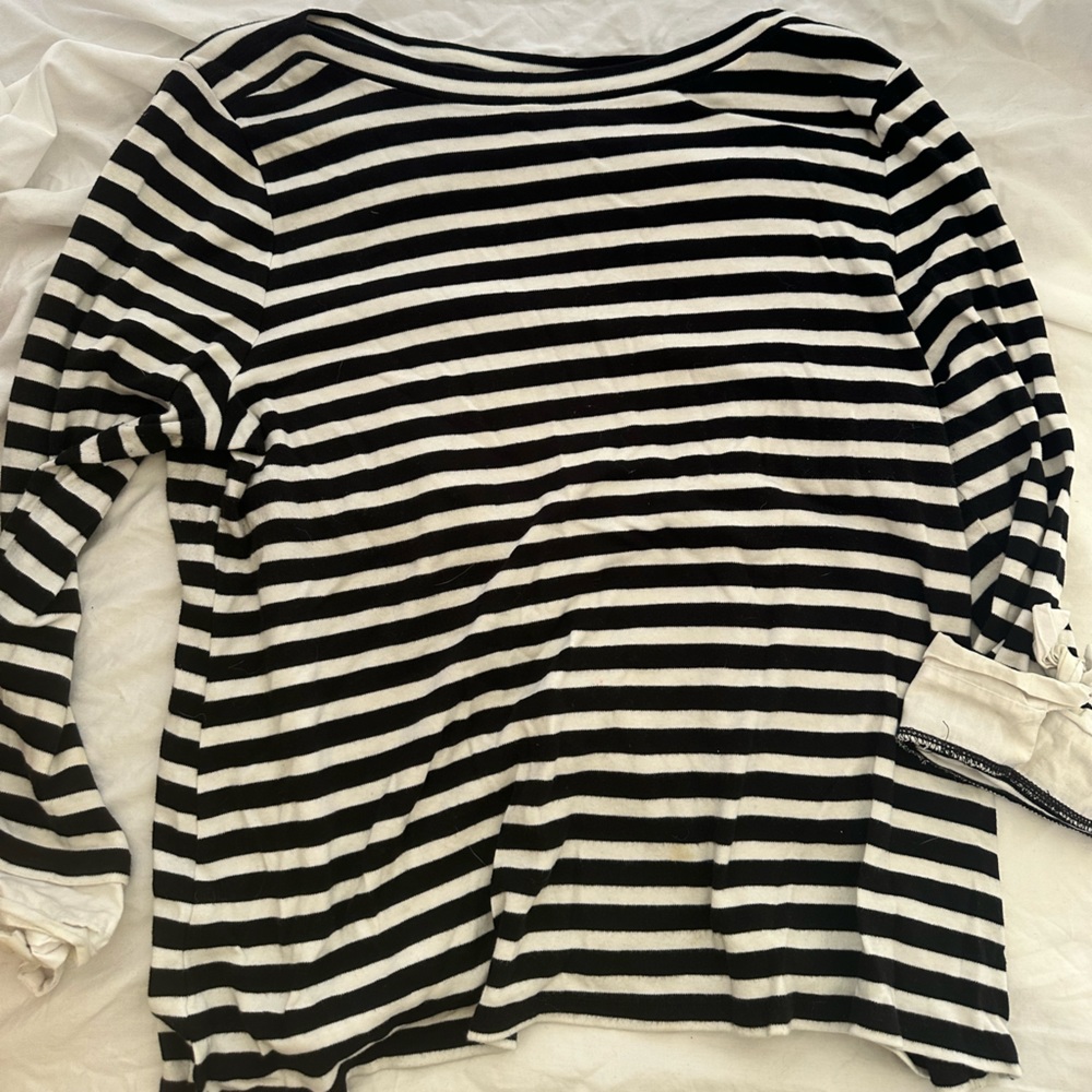 Quarter length striped shirt with tie on sleeve